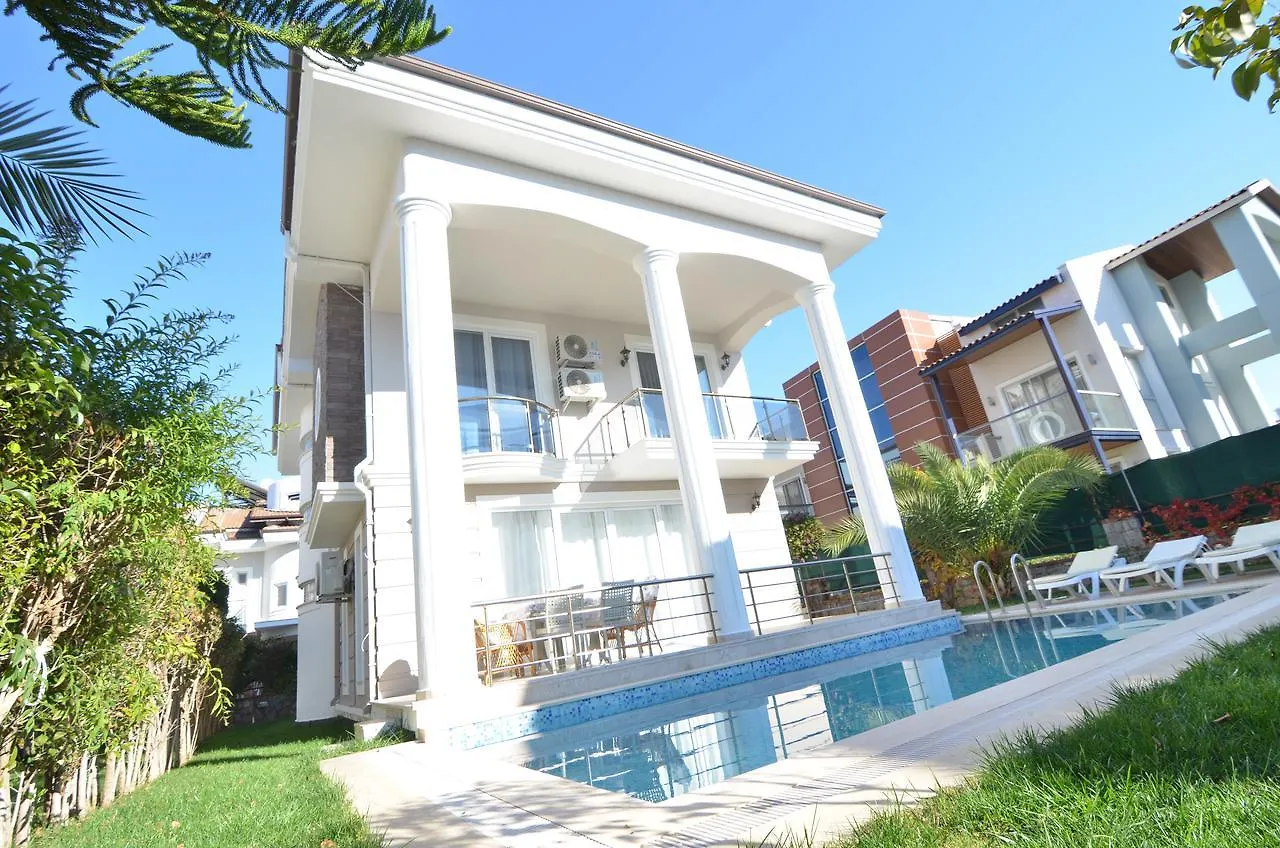 New Age Beach Breeze Luxury Villas Fethiye 0*,