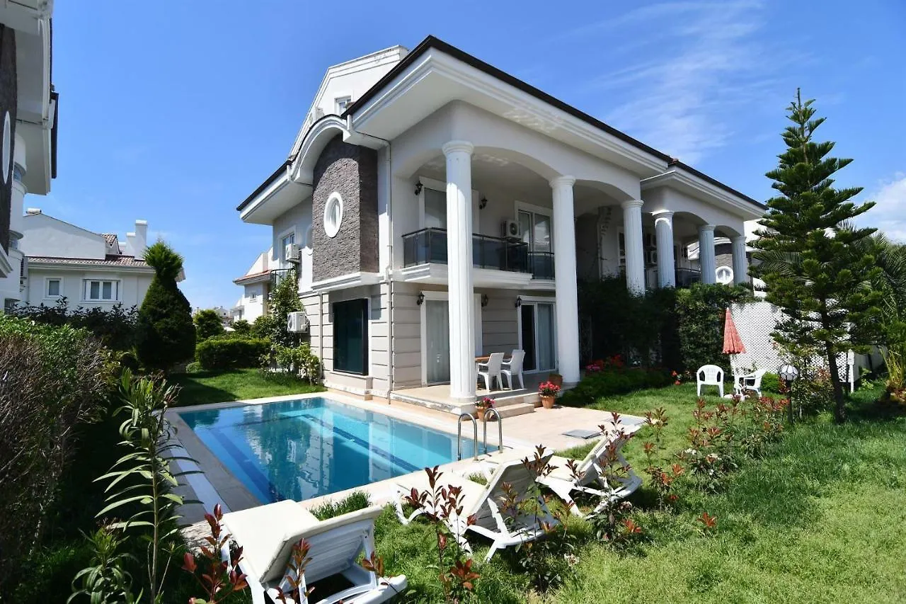 New Age Beach Breeze Luxury Villas Fethiye